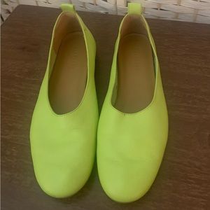 Everlane The Day Glove Lime 7.5 womens shoes